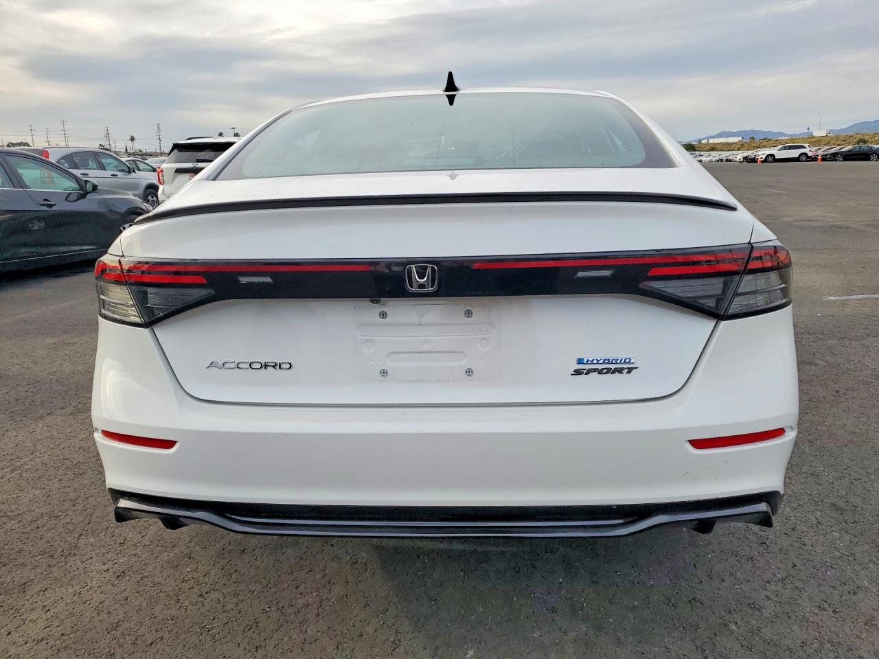 2025 HONDA ACCORD HYBRID SPORT-L photo 11