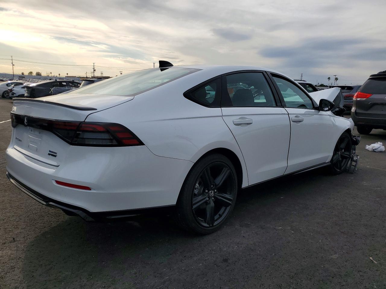 2025 HONDA ACCORD HYBRID SPORT-L photo 5