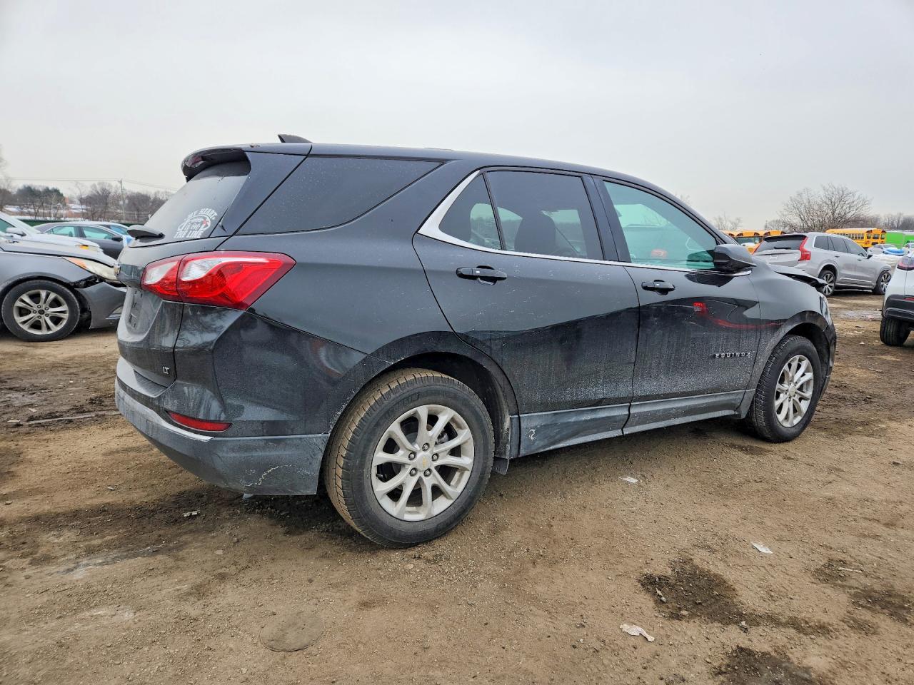 2018 CHEVROLET EQUINOX LT photo 3