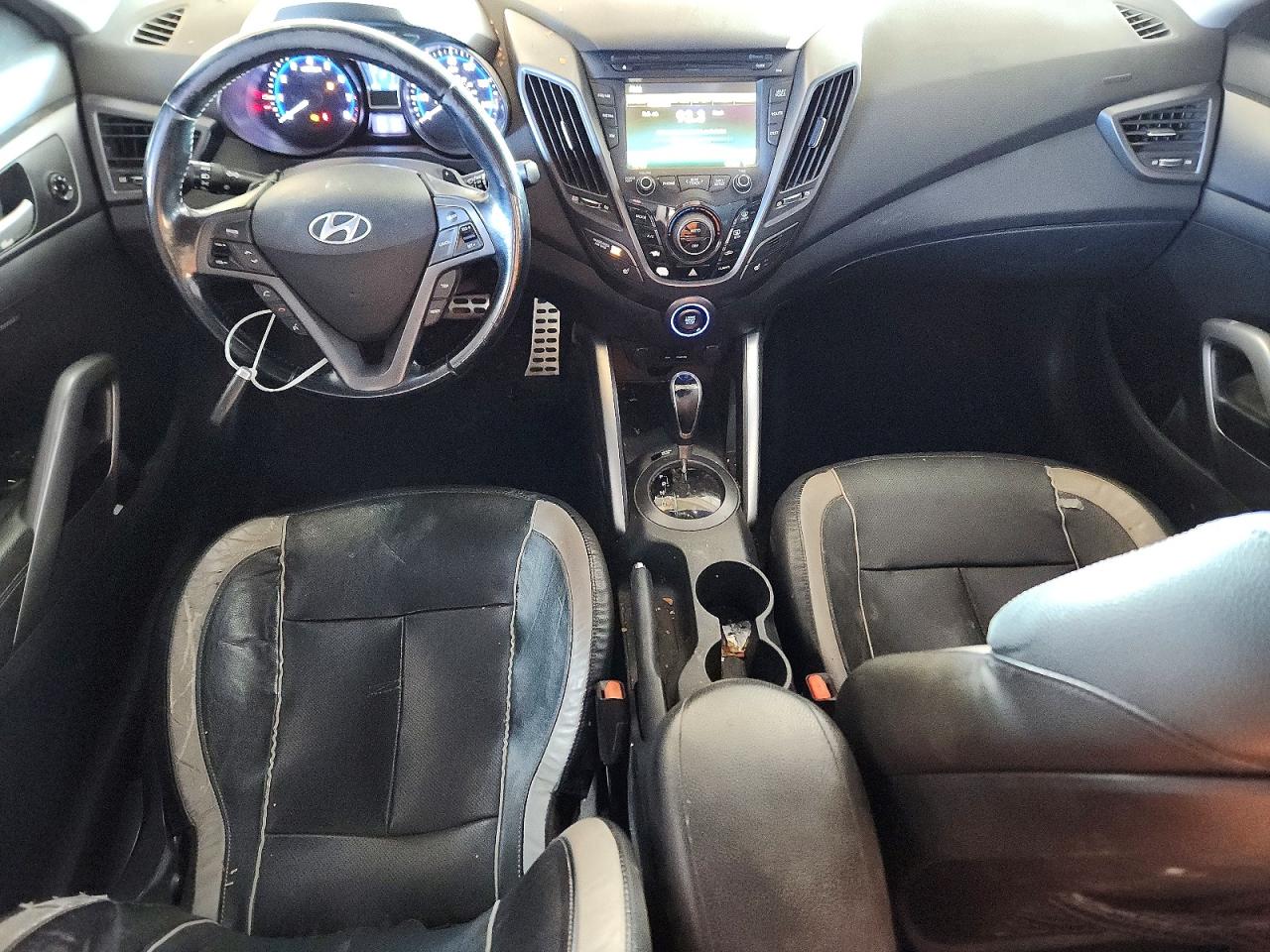 2015 HYUNDAI VELOSTER TURBO photo 8