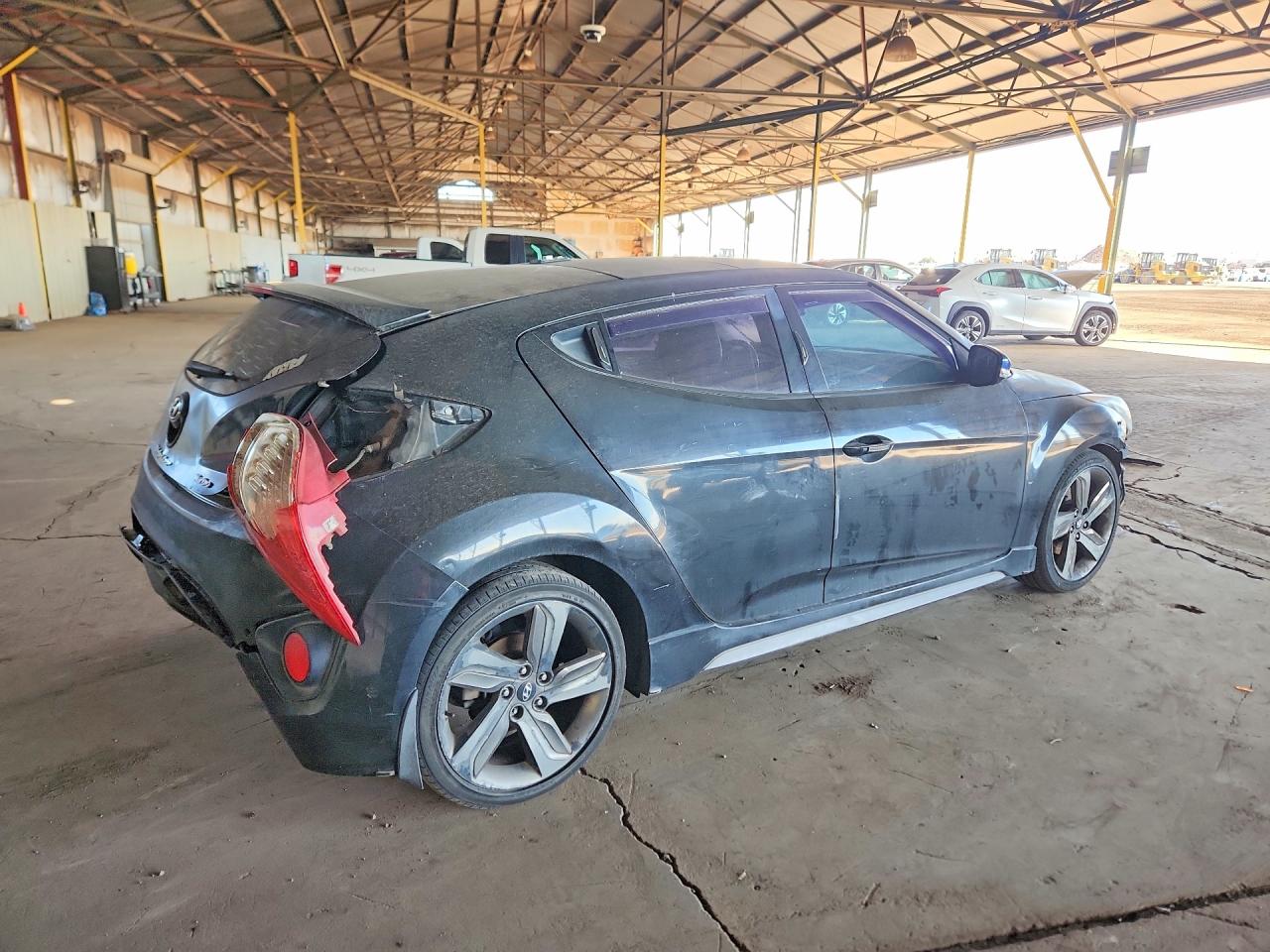 2015 HYUNDAI VELOSTER TURBO photo 3