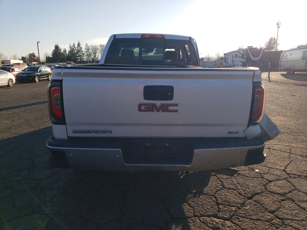2017 GMC SIERRA photo 11