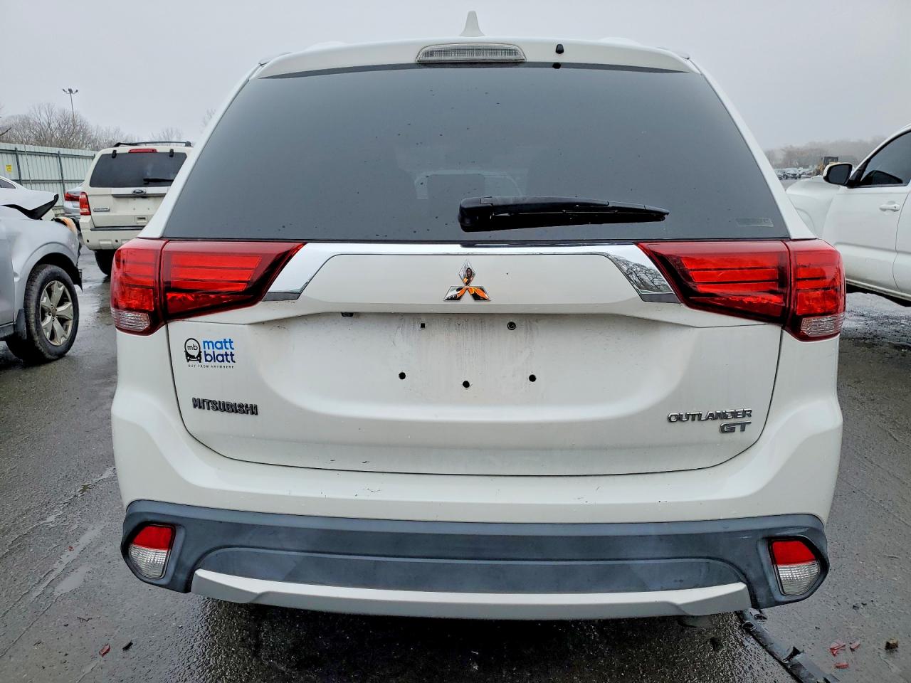2018 MITSUBISHI OUTLANDER GT photo 16