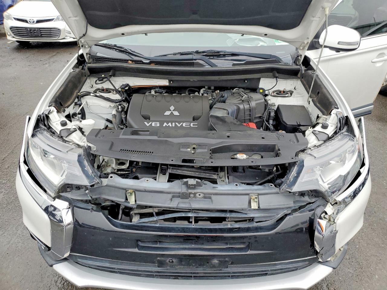 2018 MITSUBISHI OUTLANDER GT photo 31