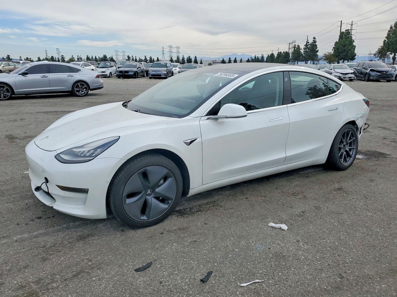 2018 TESLA MODEL 3