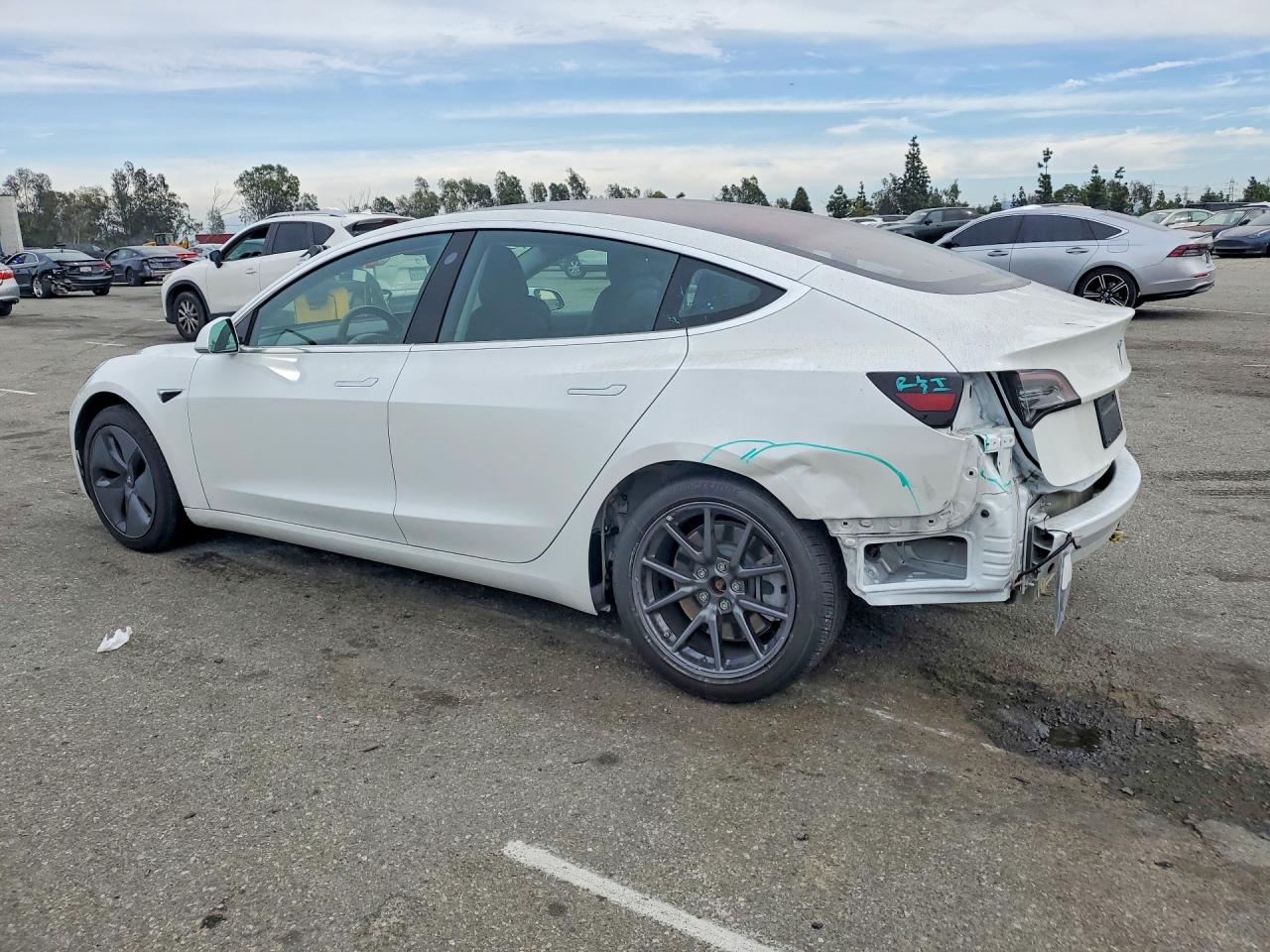 2018 TESLA MODEL 3 photo 3