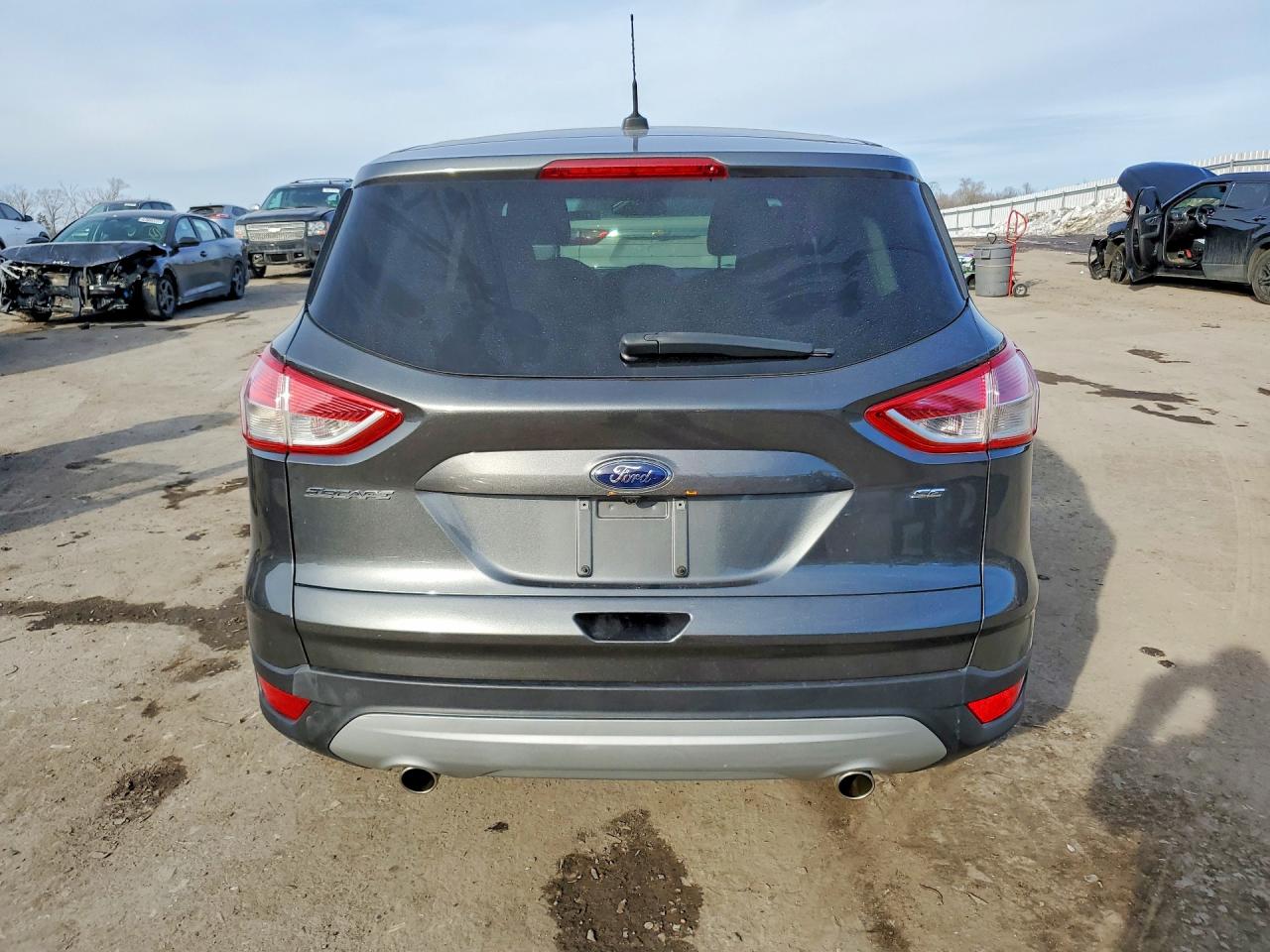 2016 FORD ESCAPE SE photo 11