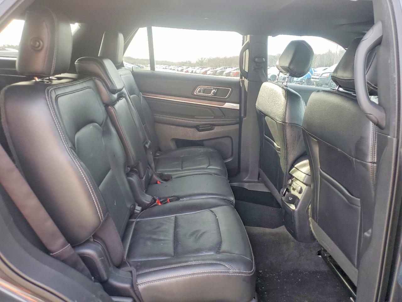 2017 FORD EXPLORER LIMITED photo 31
