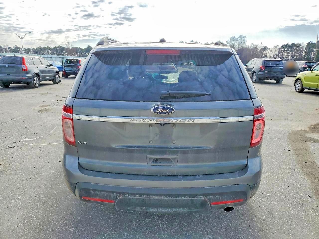 2013 FORD EXPLORER XLT photo 6