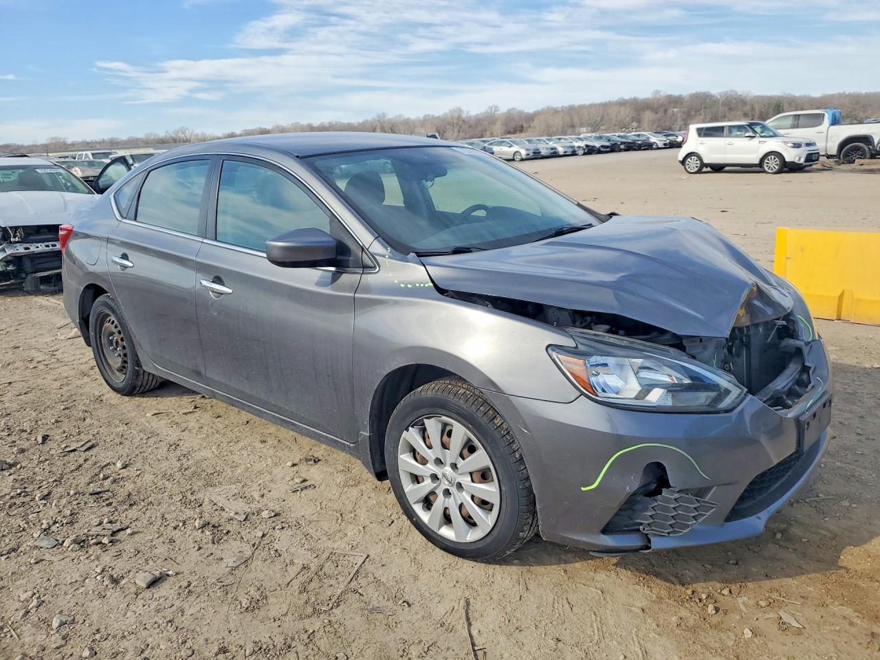 2017 NISSAN SENTRA S photo 4