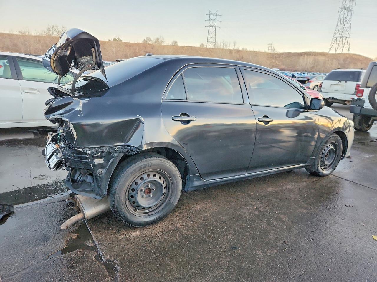 2010 TOYOTA COROLLA LE photo 3