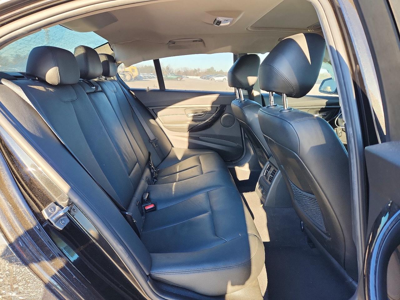 2015 BMW 328 XI photo 19