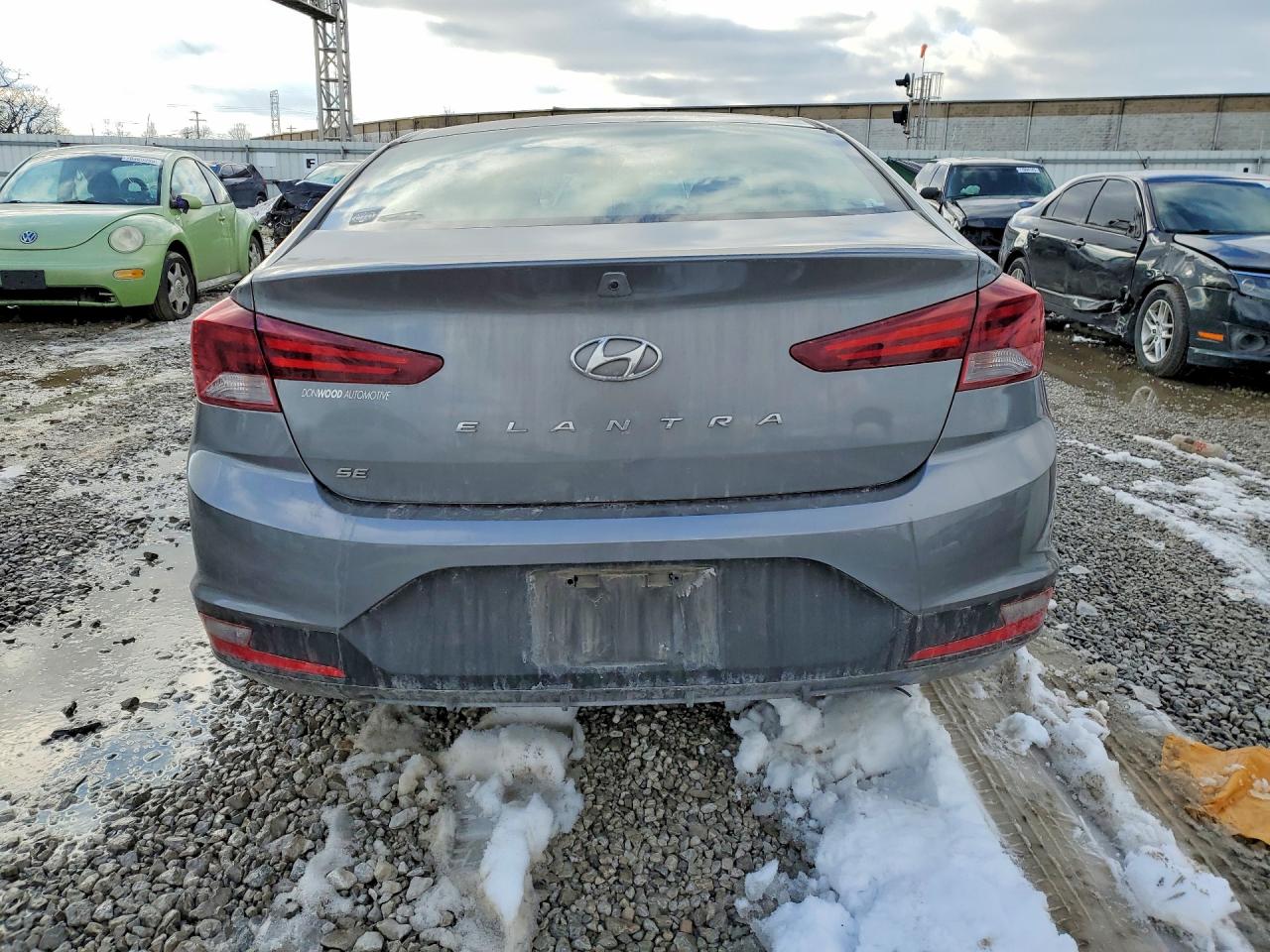 2019 HYUNDAI ELANTRA SE photo 6