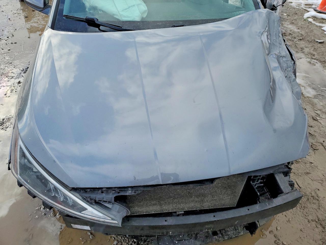 2019 HYUNDAI ELANTRA SE photo 11