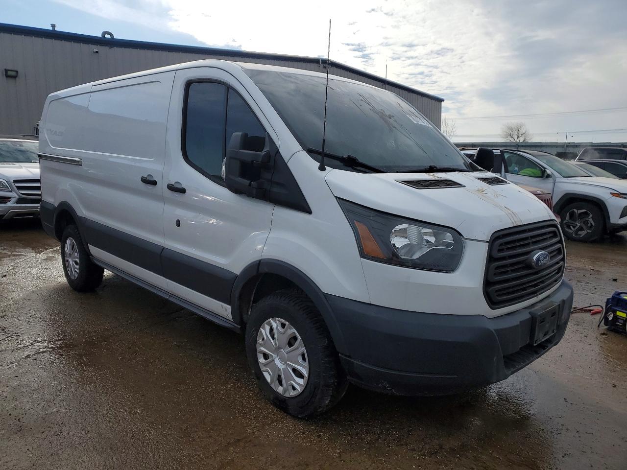 2017 FORD TRANSIT 250 photo 10