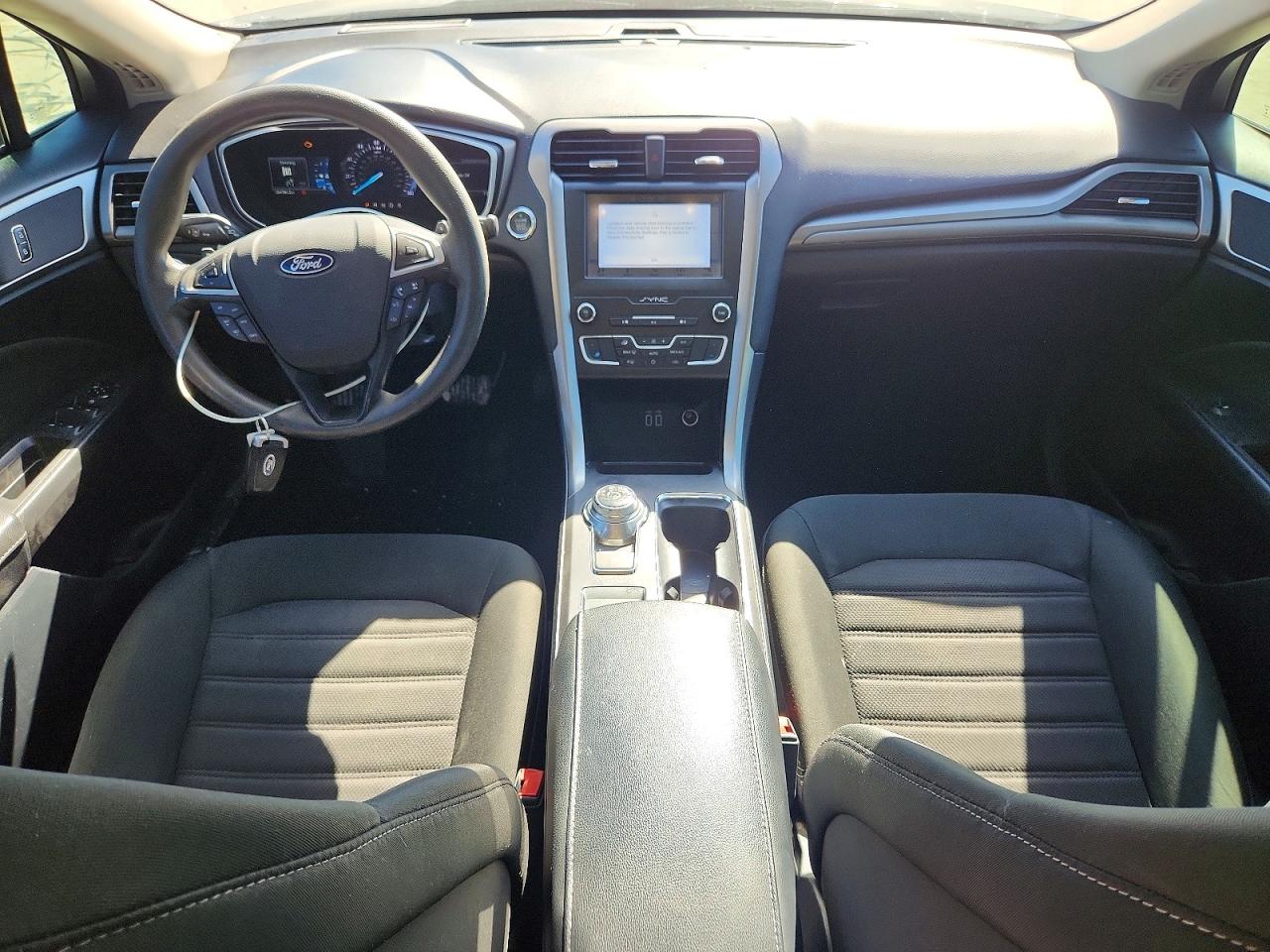 2019 FORD FUSION SE photo 15