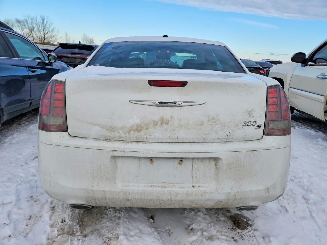 2014 CHRYSLER 300 S photo 11