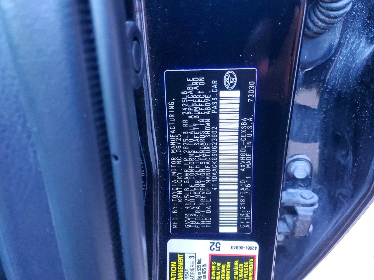 2025 TOYOTA CAMRY photo 12