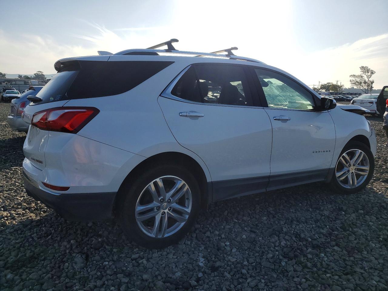 2018 CHEVROLET EQUINOX PREMIER photo 5
