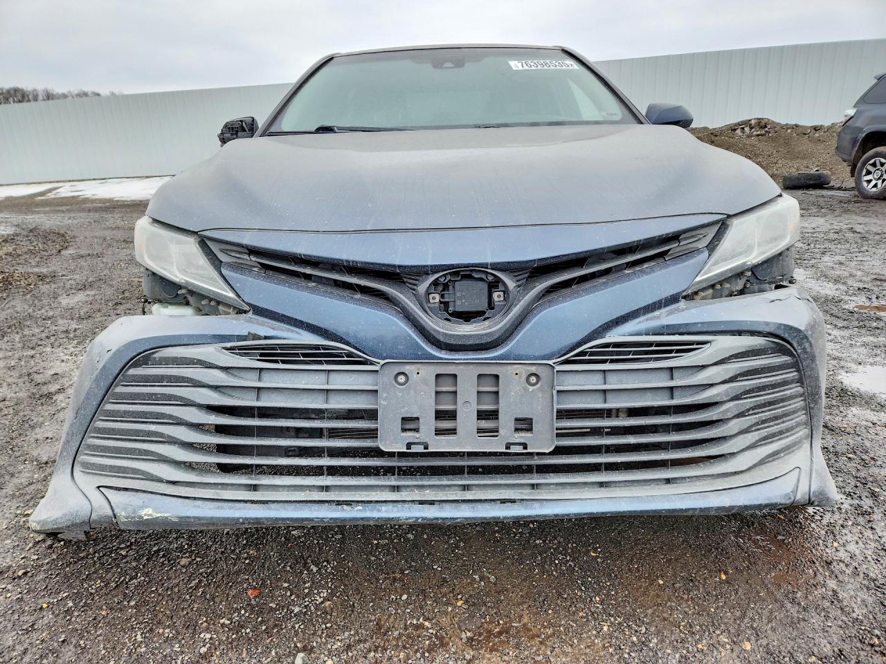 2018 TOYOTA CAMRY LE photo 9