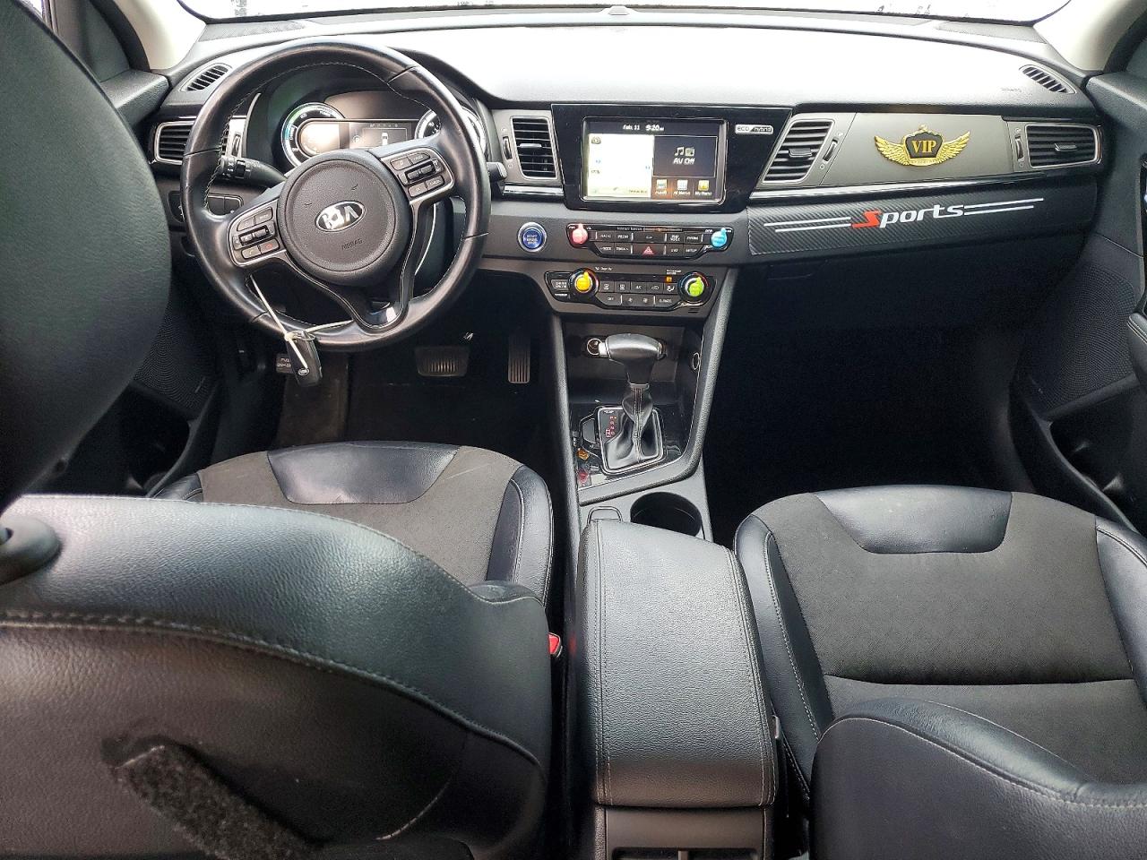 2017 KIA NIRO EX photo 8