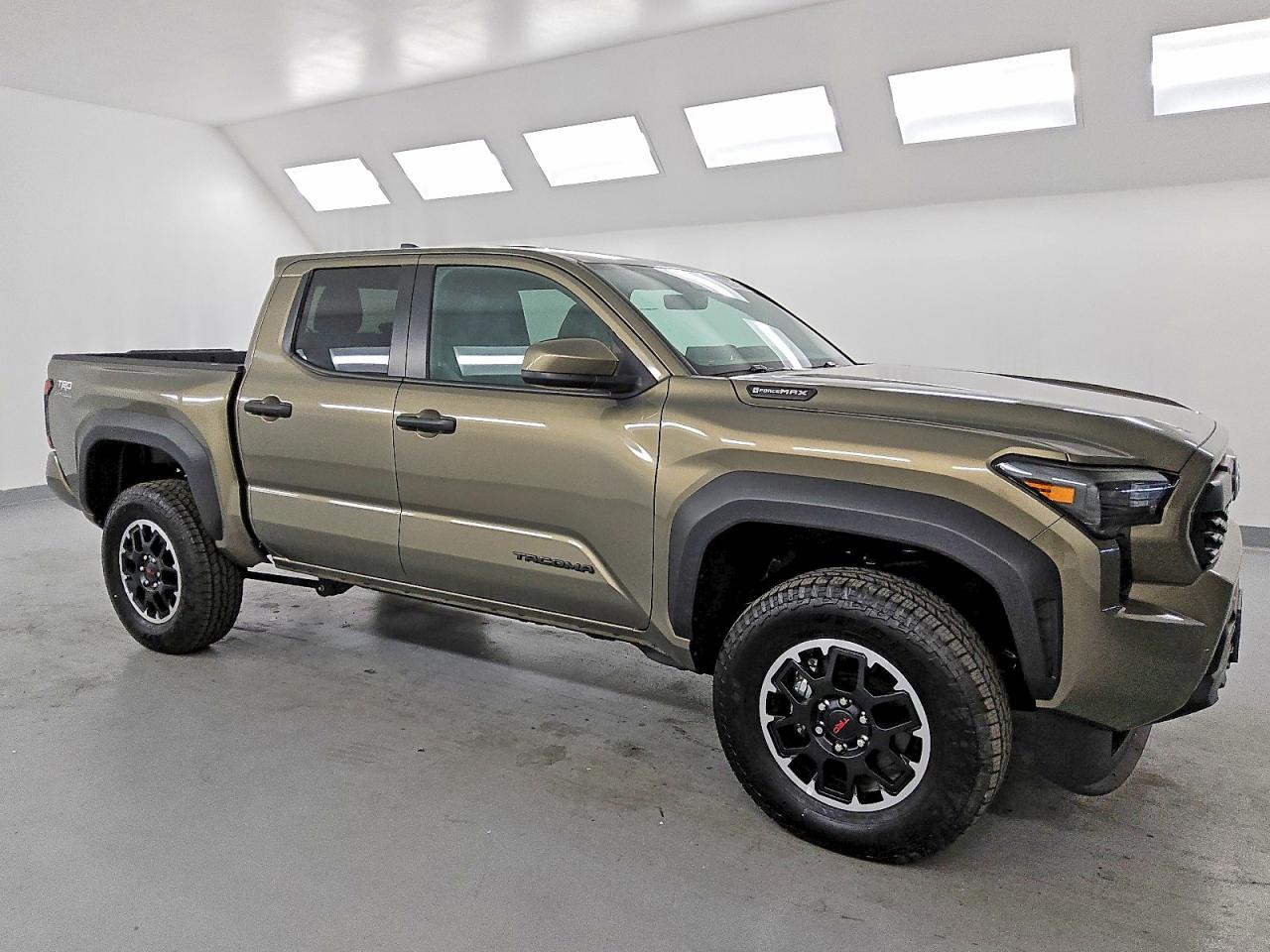 2025 TOYOTA TACOMA TRD OFF-ROAD HV photo 7