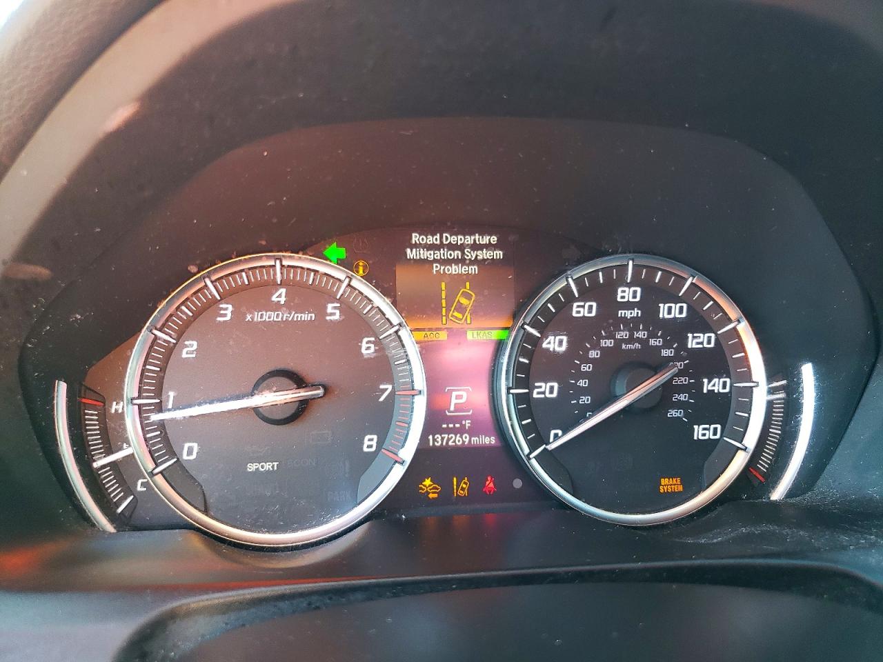 2018 ACURA TLX photo 17