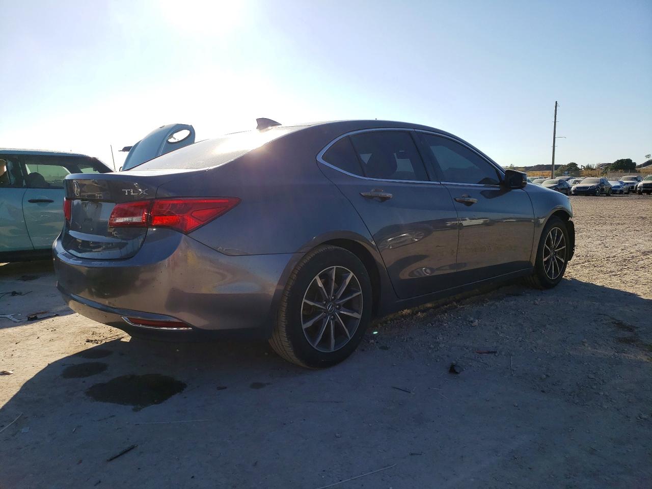 2018 ACURA TLX photo 5