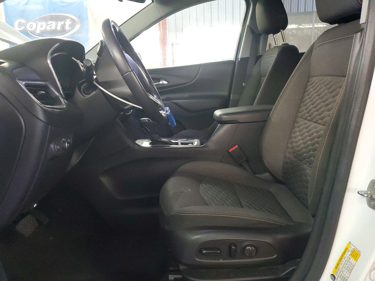 2020 CHEVROLET EQUINOX LT photo 7