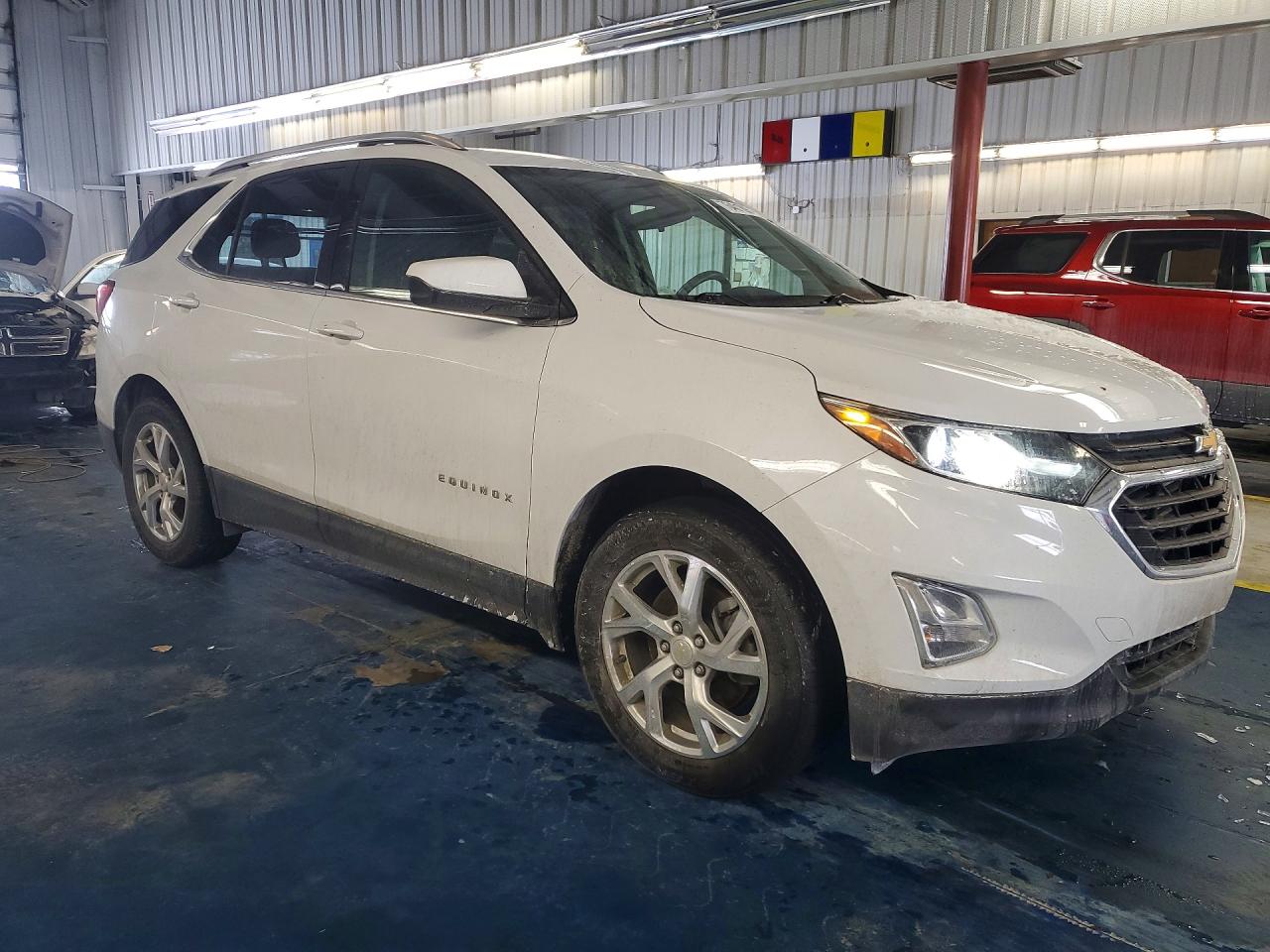 2020 CHEVROLET EQUINOX LT photo 4