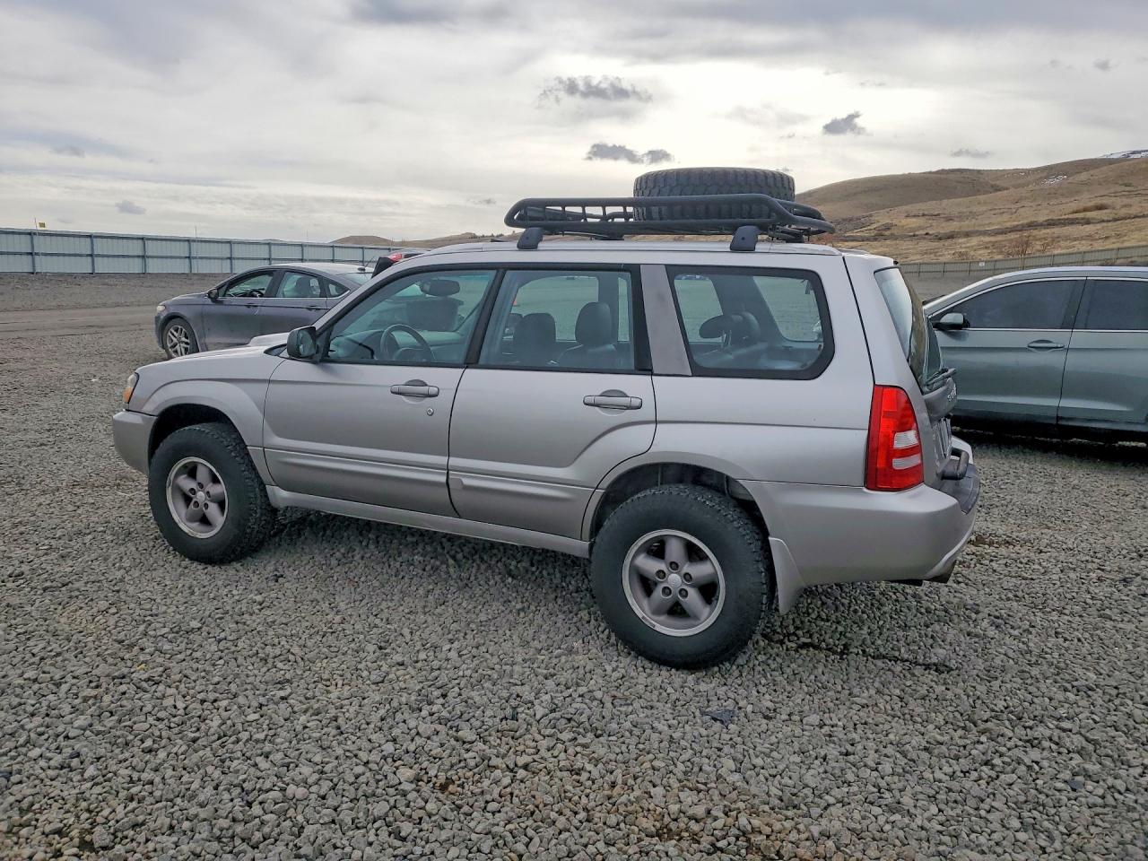 2005 SUBARU FORESTER photo 3