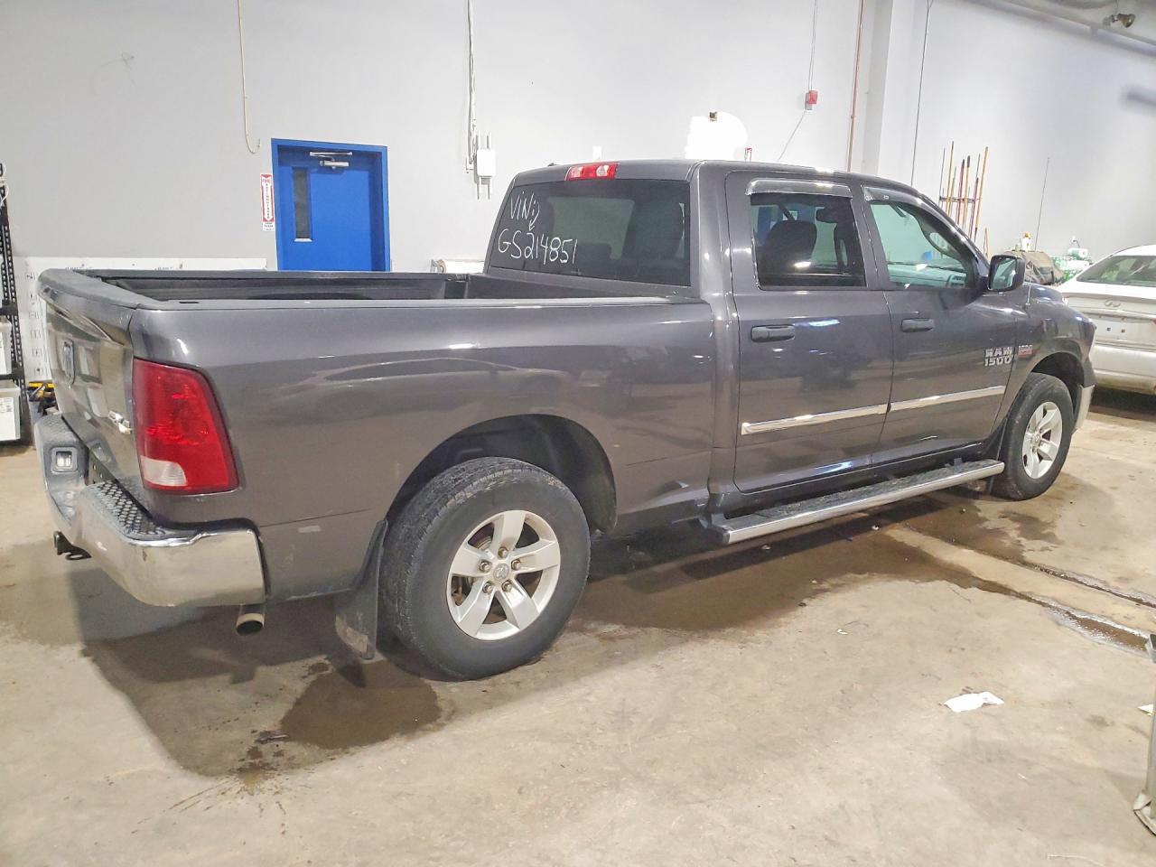2016 RAM 1500 ST photo 5