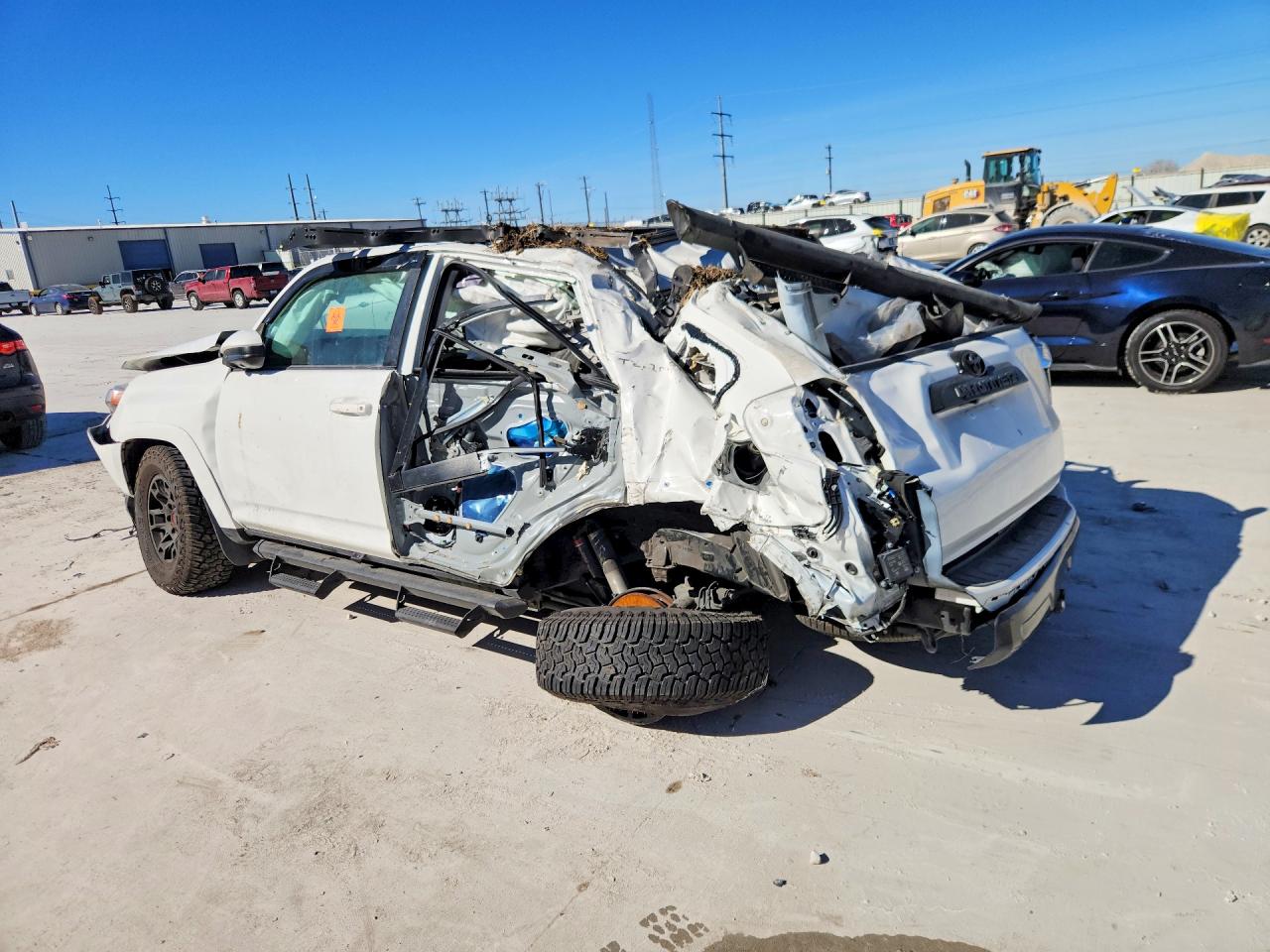 2022 TOYOTA 4RUNNER SR5 PREMIUM photo 5