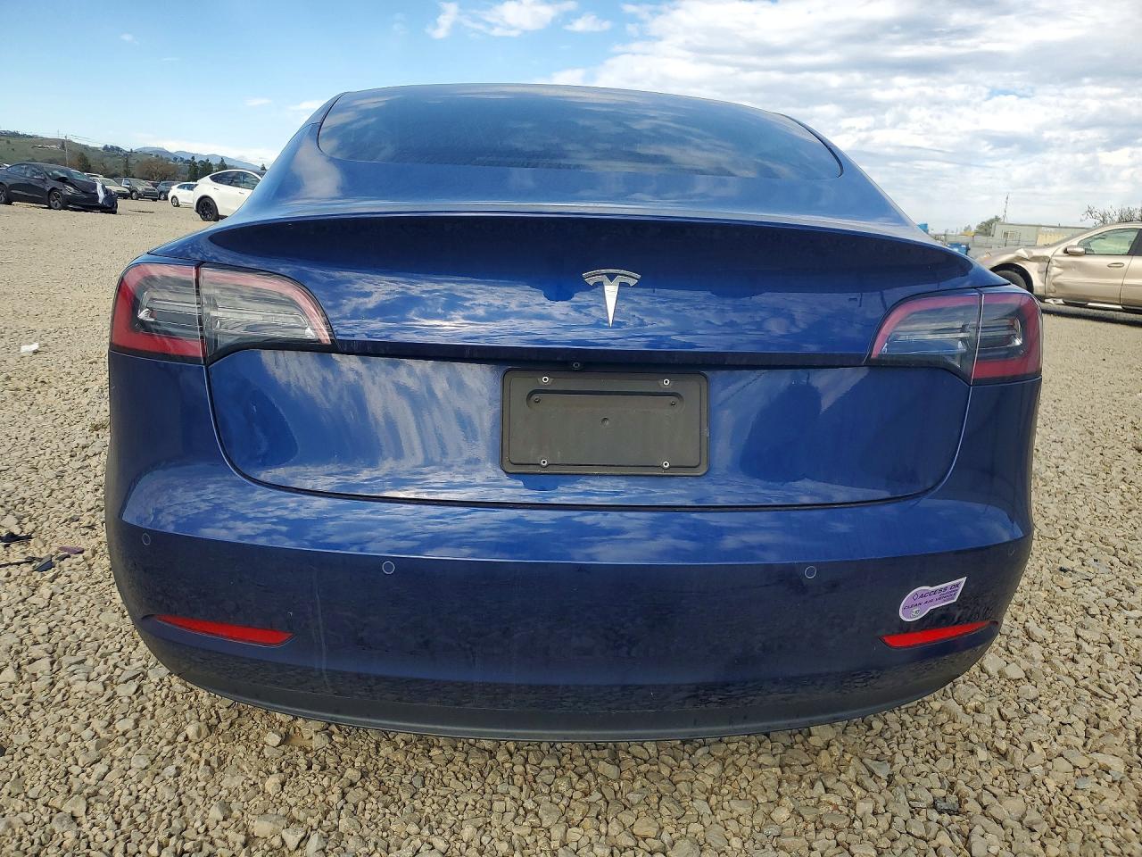 2018 TESLA MODEL 3 photo 11
