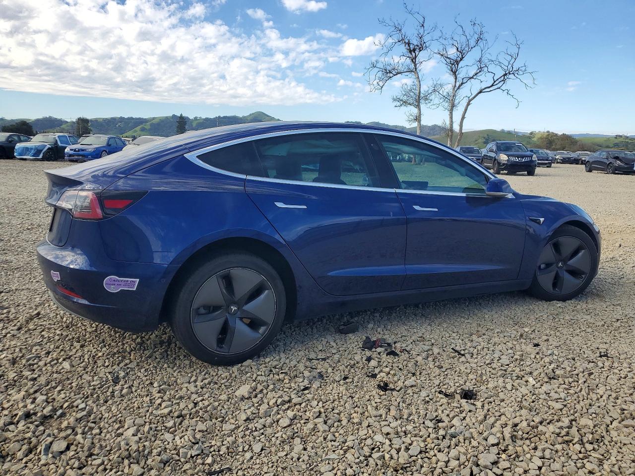 2018 TESLA MODEL 3 photo 5