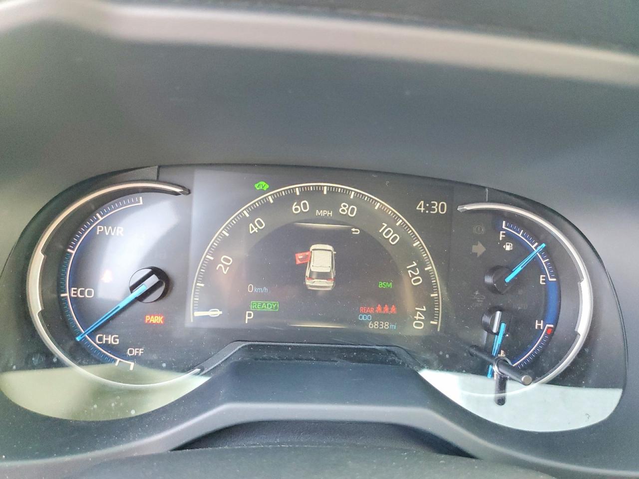 2025 TOYOTA RAV4 LE photo 17