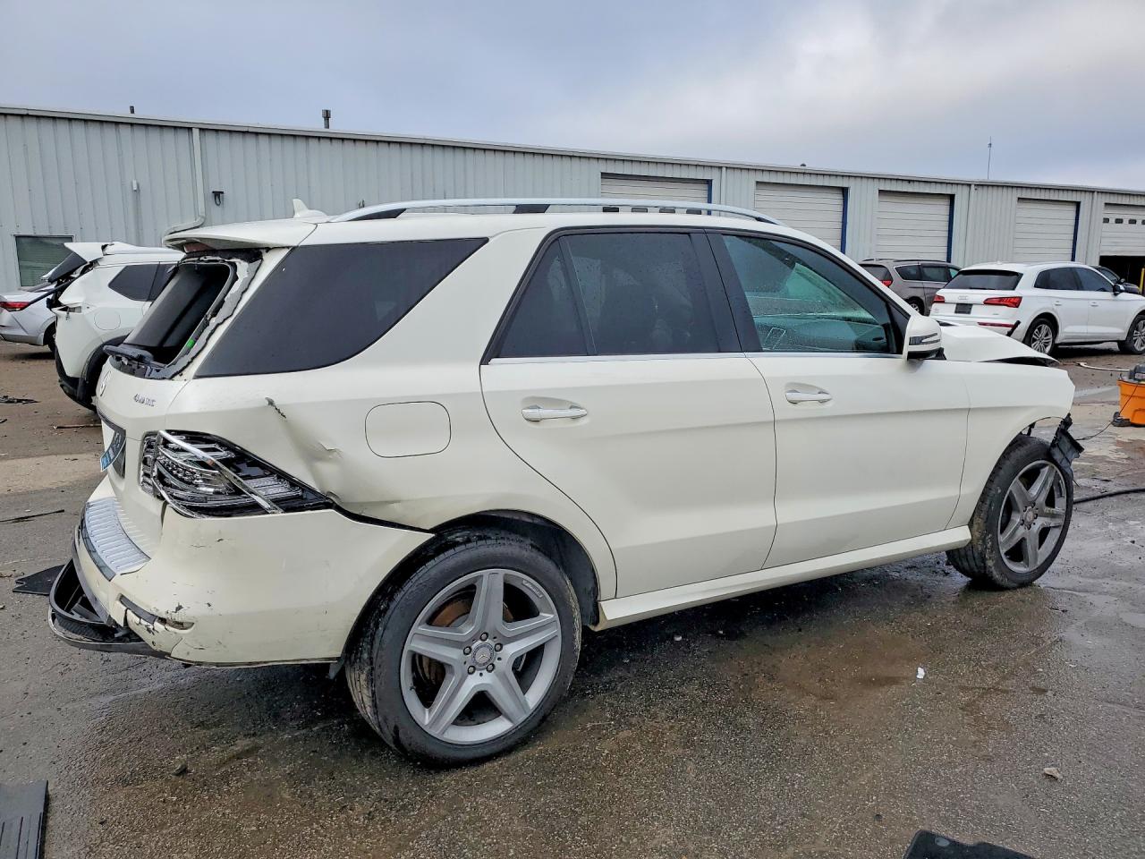 2015 MERCEDES-BENZ ML 400 4MATIC photo 5