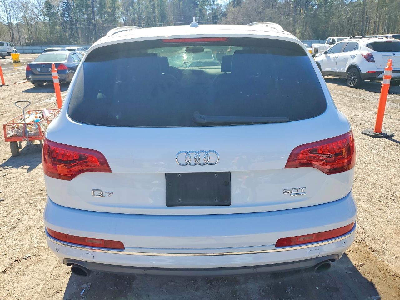 2015 AUDI Q7 photo 11