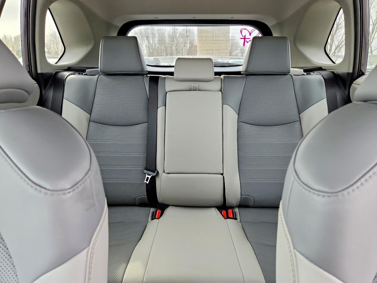 2024 TOYOTA RAV4 LIMITED photo 19