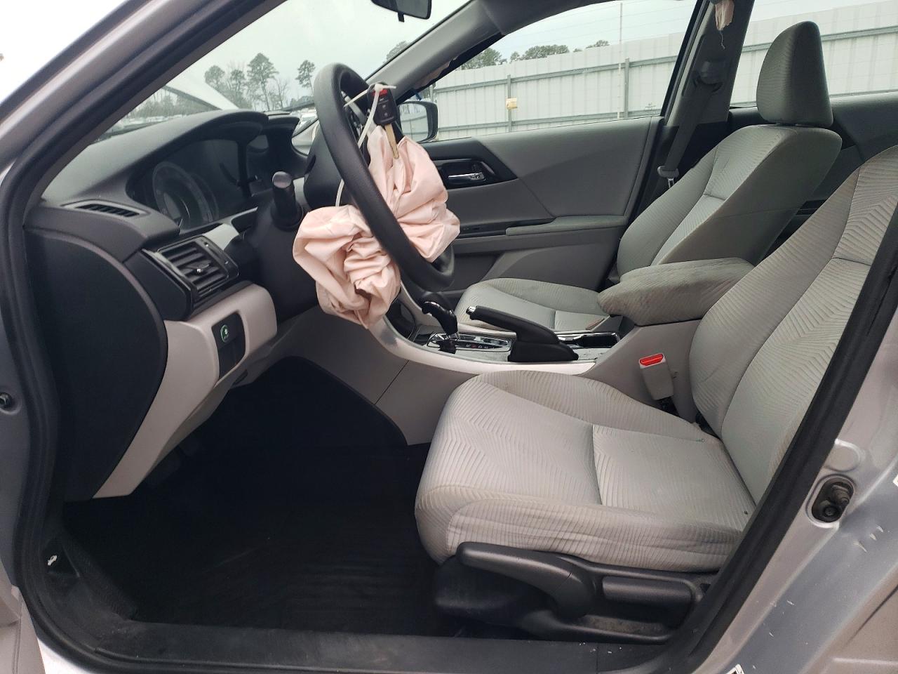 2016 HONDA ACCORD LX photo 7