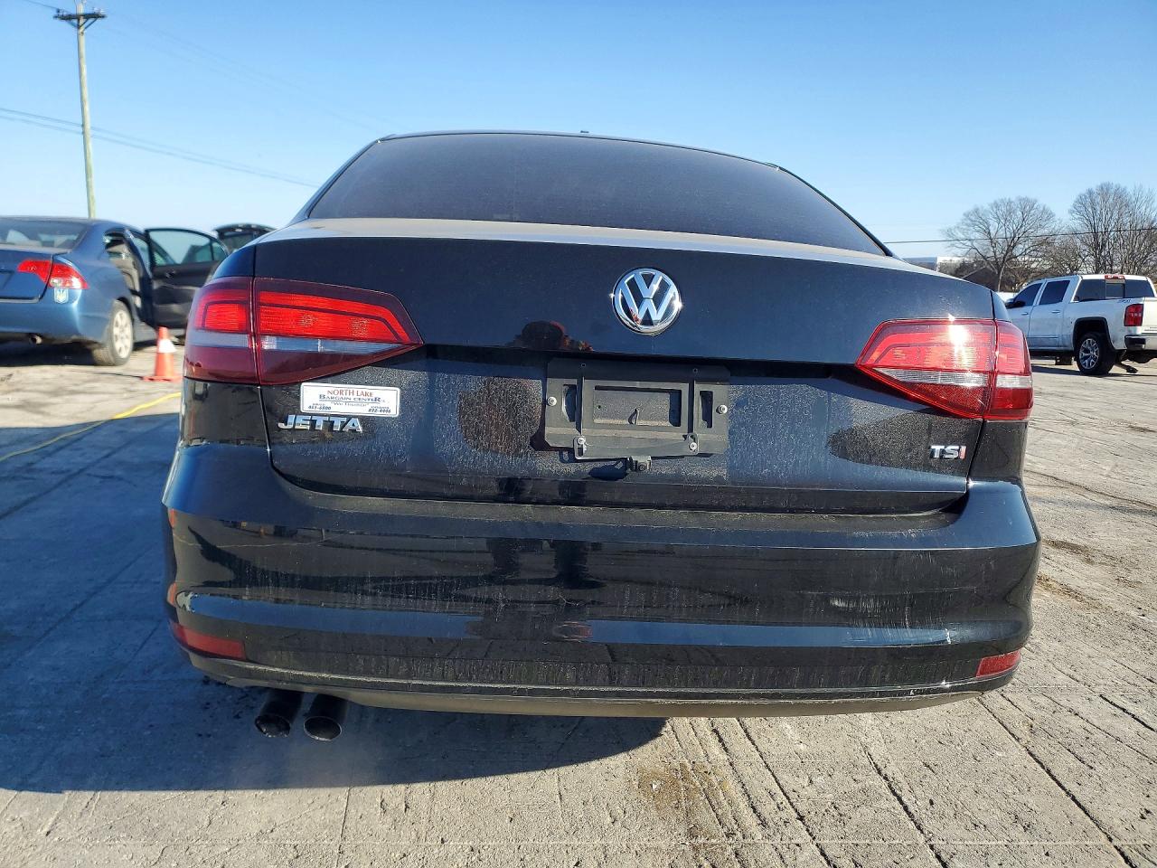 2016 VOLKSWAGEN JETTA S photo 11