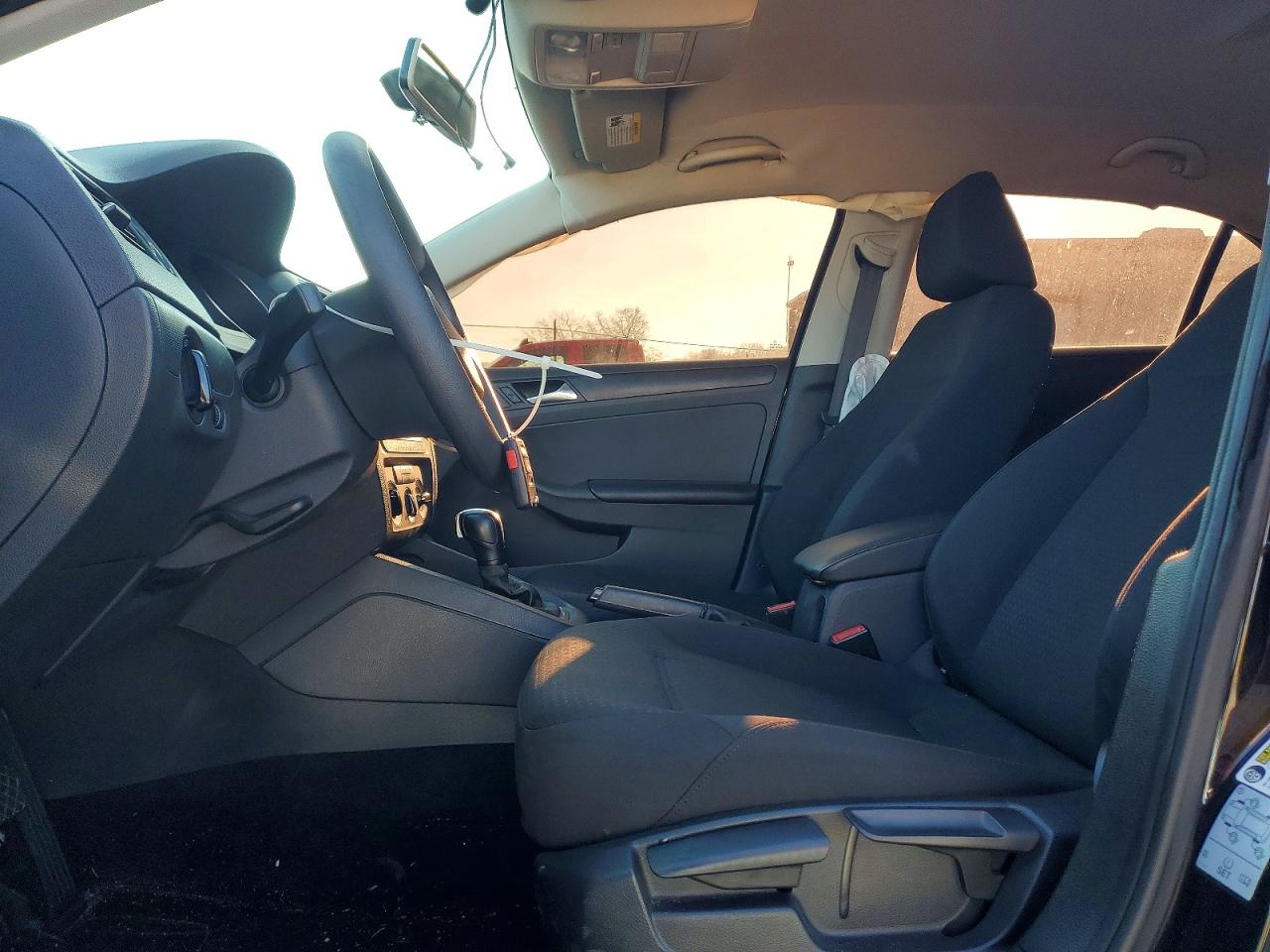 2016 VOLKSWAGEN JETTA S photo 13