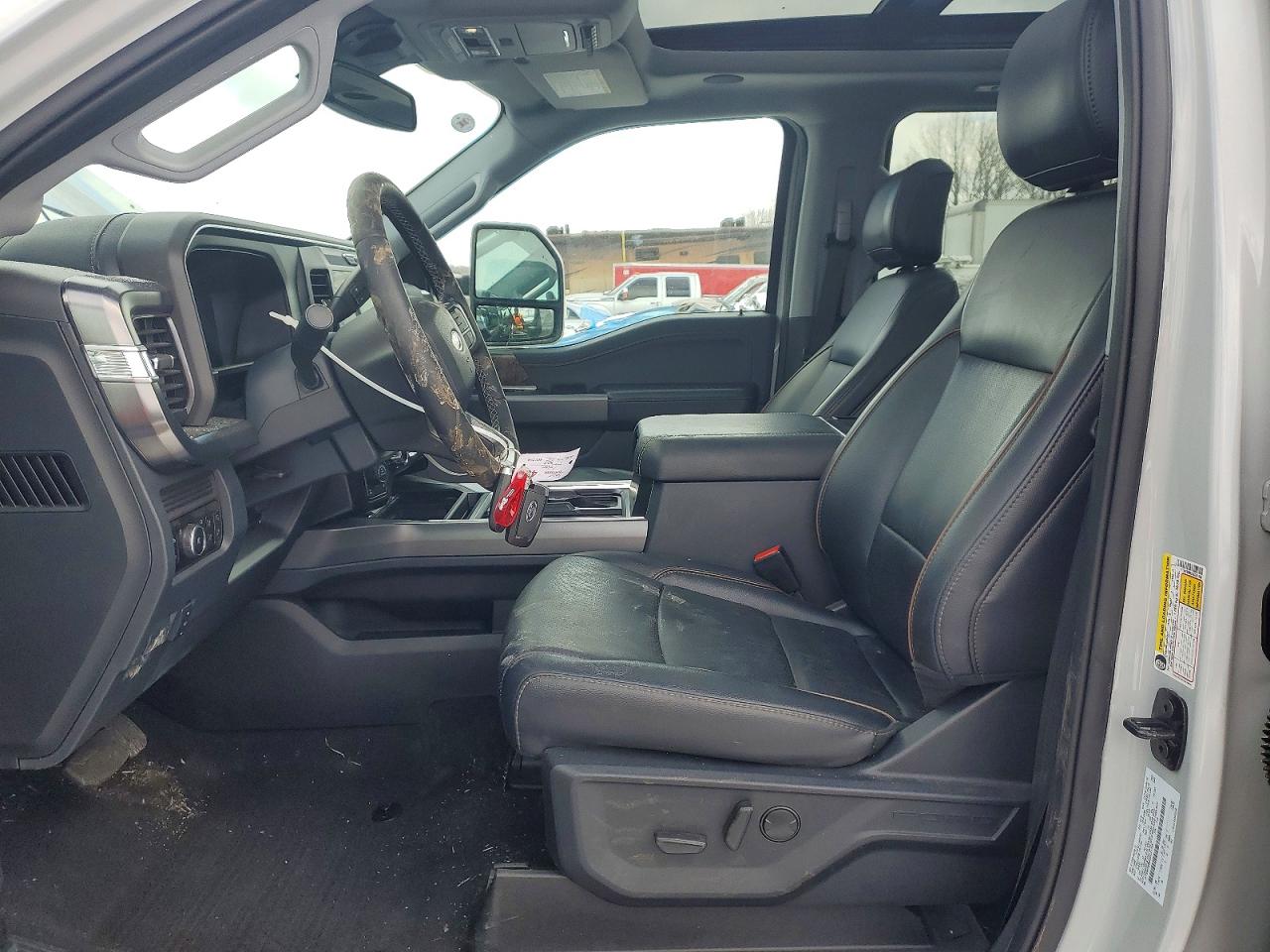 2025 FORD F350 SUPER DUTY photo 13