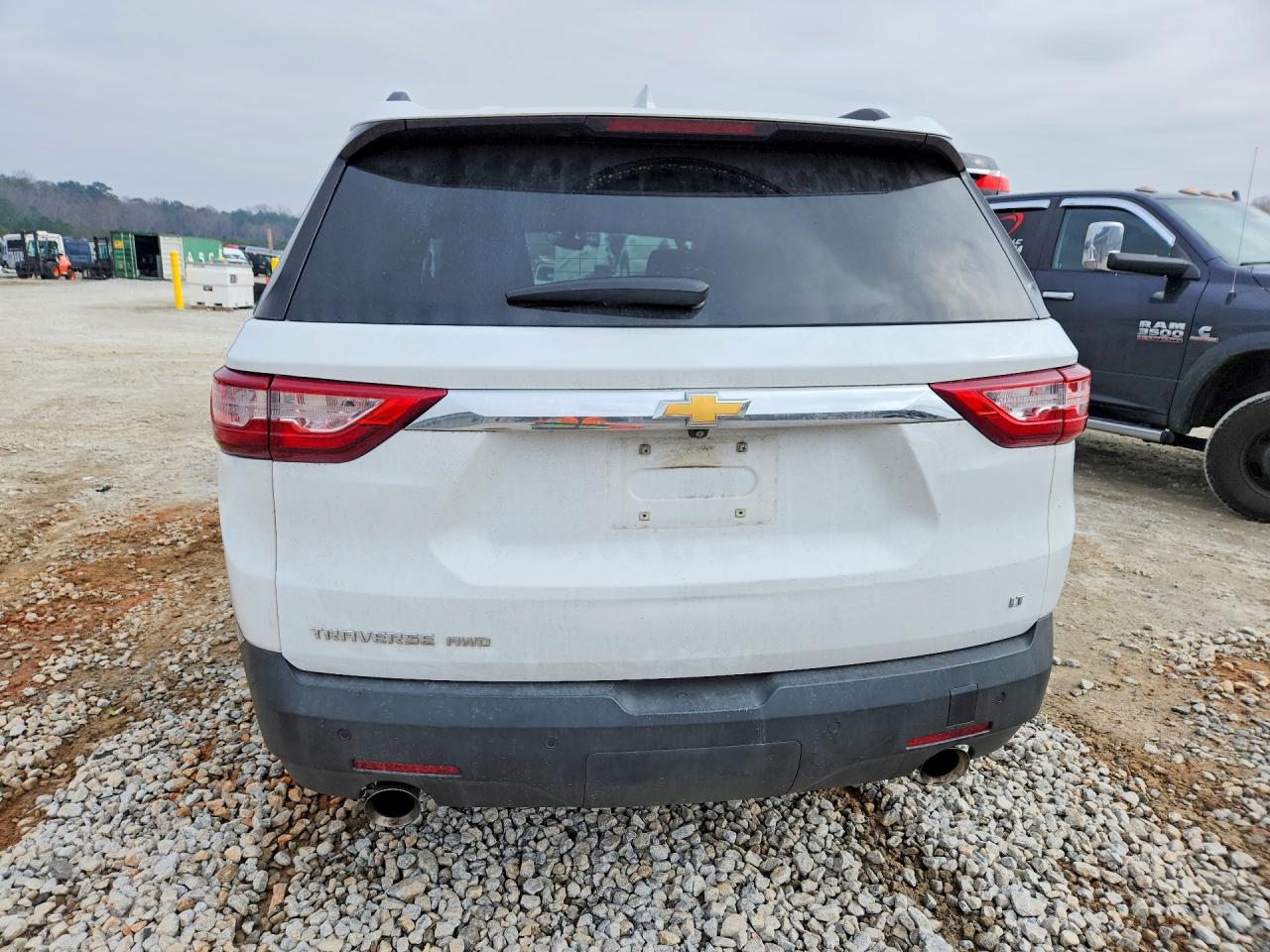 2020 CHEVROLET TRAVERSE LT photo 6