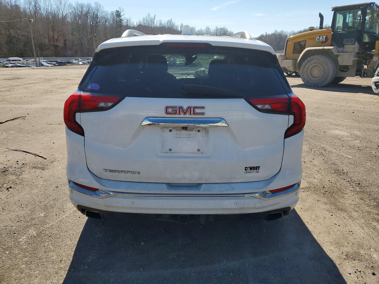 2020 GMC TERRAIN DENALI photo 6
