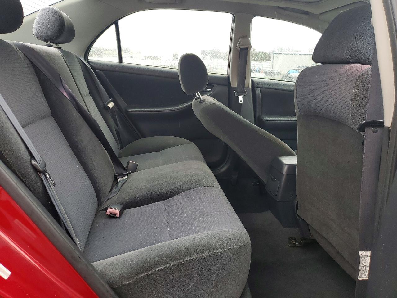 2004 TOYOTA COROLLA photo 10