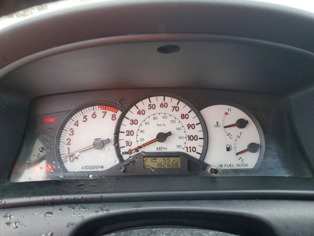 2004 TOYOTA COROLLA photo 9