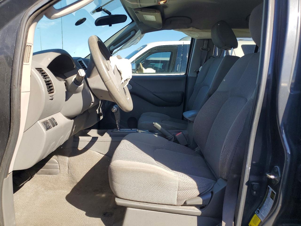 2010 NISSAN FRONTIER CREW CAB SE photo 13