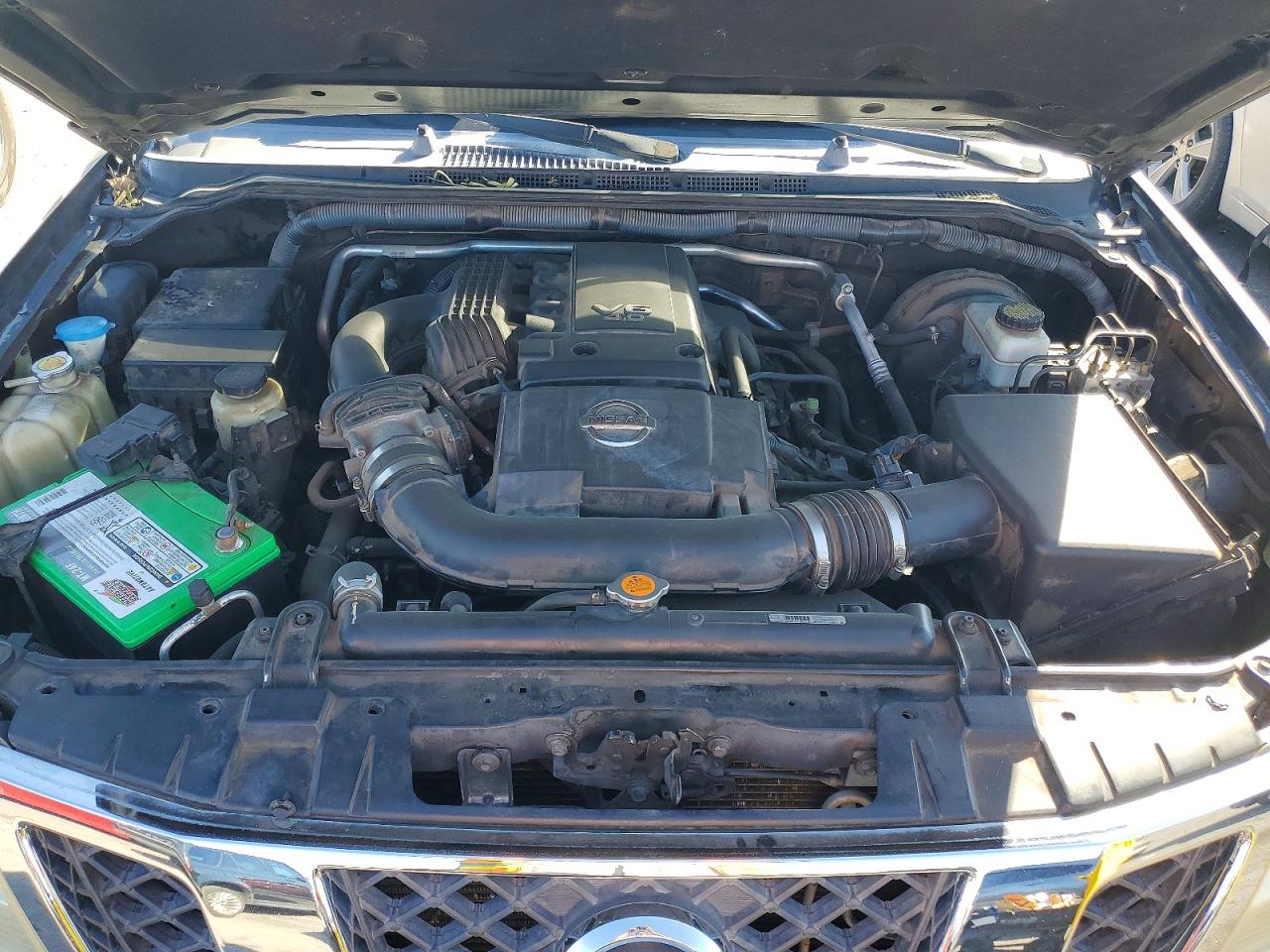 2010 NISSAN FRONTIER CREW CAB SE photo 21