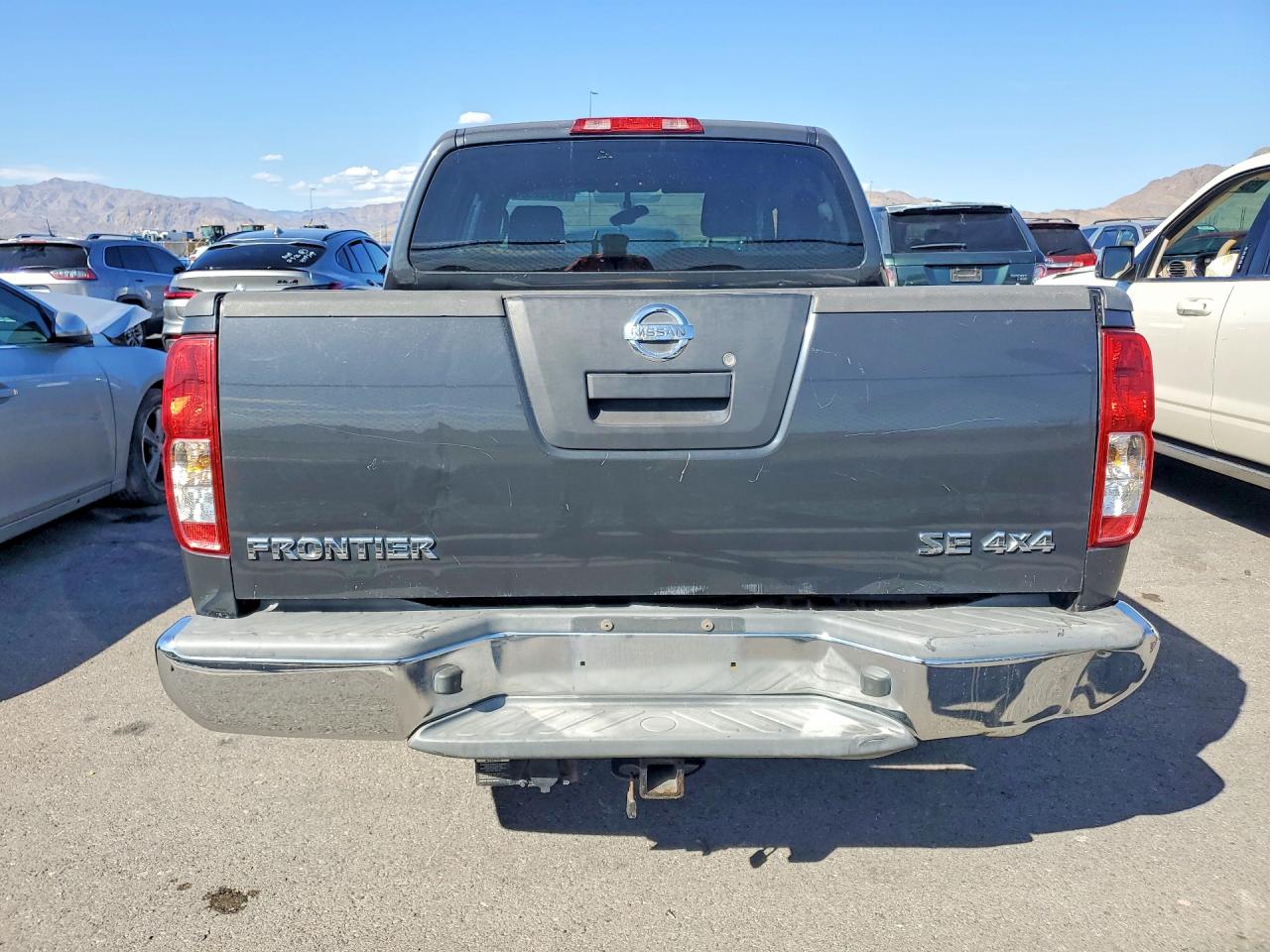 2010 NISSAN FRONTIER CREW CAB SE photo 11
